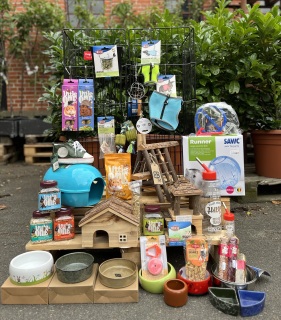 gnaversliksten rottesele hamstersele kaninsele hamsterbørste gnaverbørste gnaverhuler gnaverskjul gnaverløbehjul gnaverlegetøj gnaverhø gnaverbure gnavertoiletsand gnavertoiletter gnaverlux gnaverblanding gnaversnacks gnaversticks gnaver vandflaske gnavermadskåle